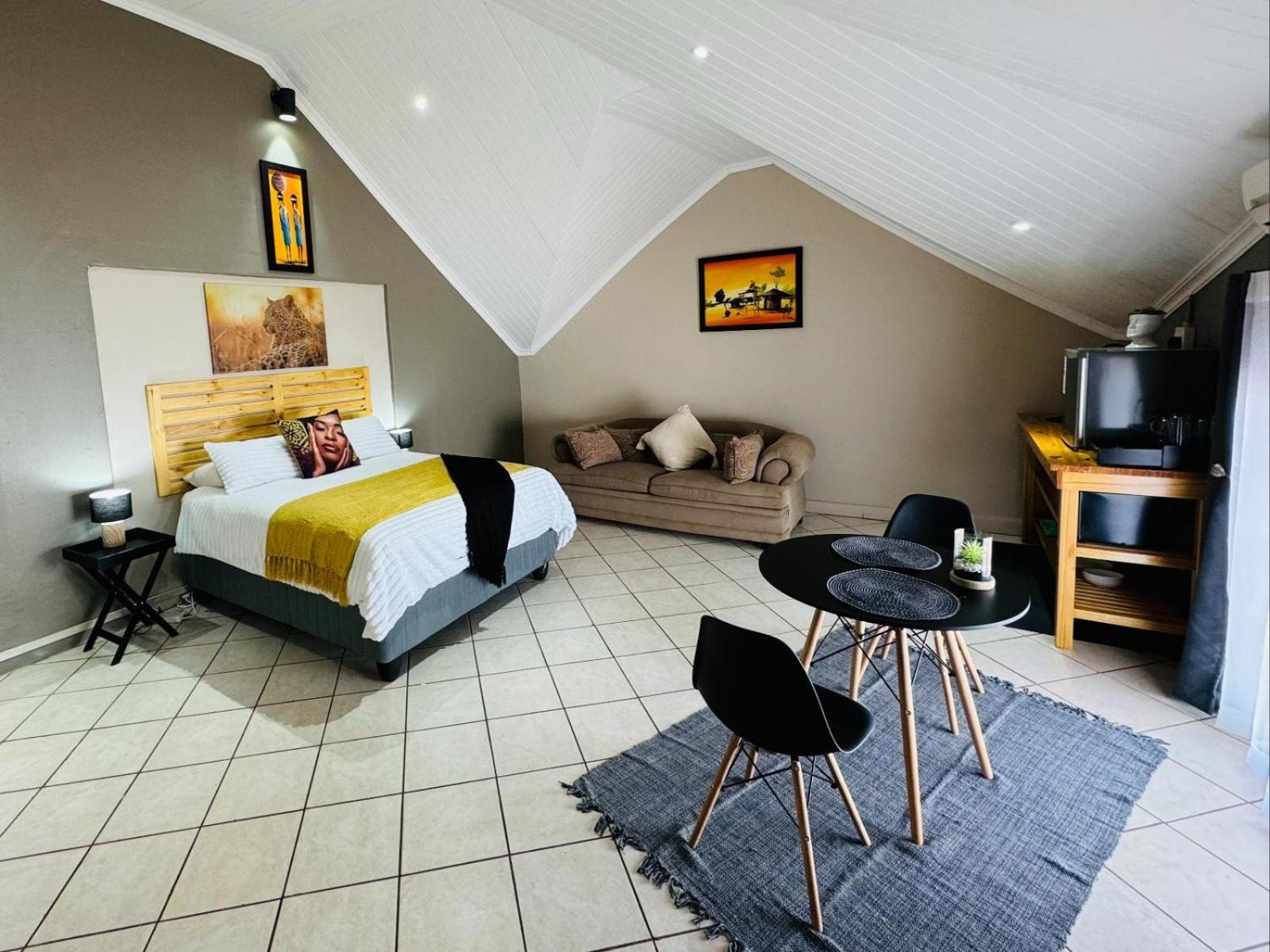 Echo Mountain Inn (Adults Only) Тхабазимби Номер фото